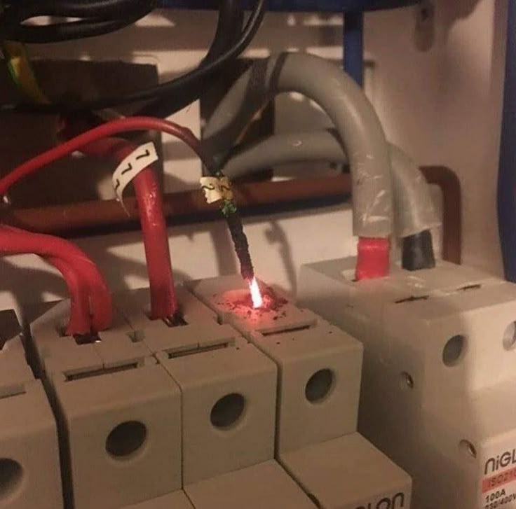 Revisión de tablero eléctrico